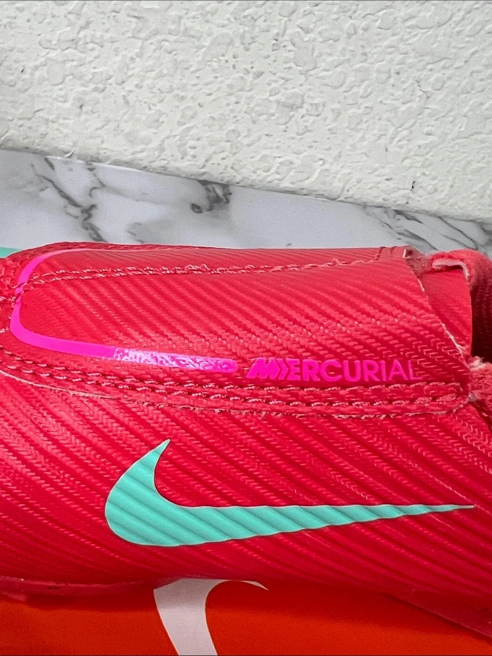 Nike Jr. Mercurial Vapor 16 Club Little Kids' TF Low-Top Soccer Shoes 12C